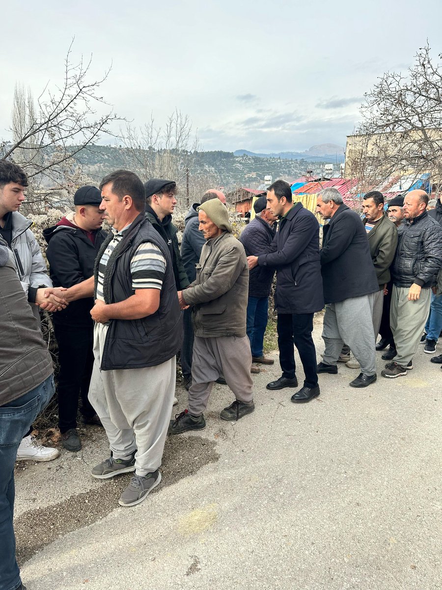 alirizagenc's tweet photo. #Sebil Mahalle sakinlerimizden vefat eden  (Arpacı)Mehmet Seriner'in taziyesine katılım sağlayıp aileye başsağlığı dileklerimizi ilettik. 
Merhuma Allah'tan rahmet kederli ailesine ve yakınlarına sabırlar diliyorum. https://t.co/KtmQD1NM45