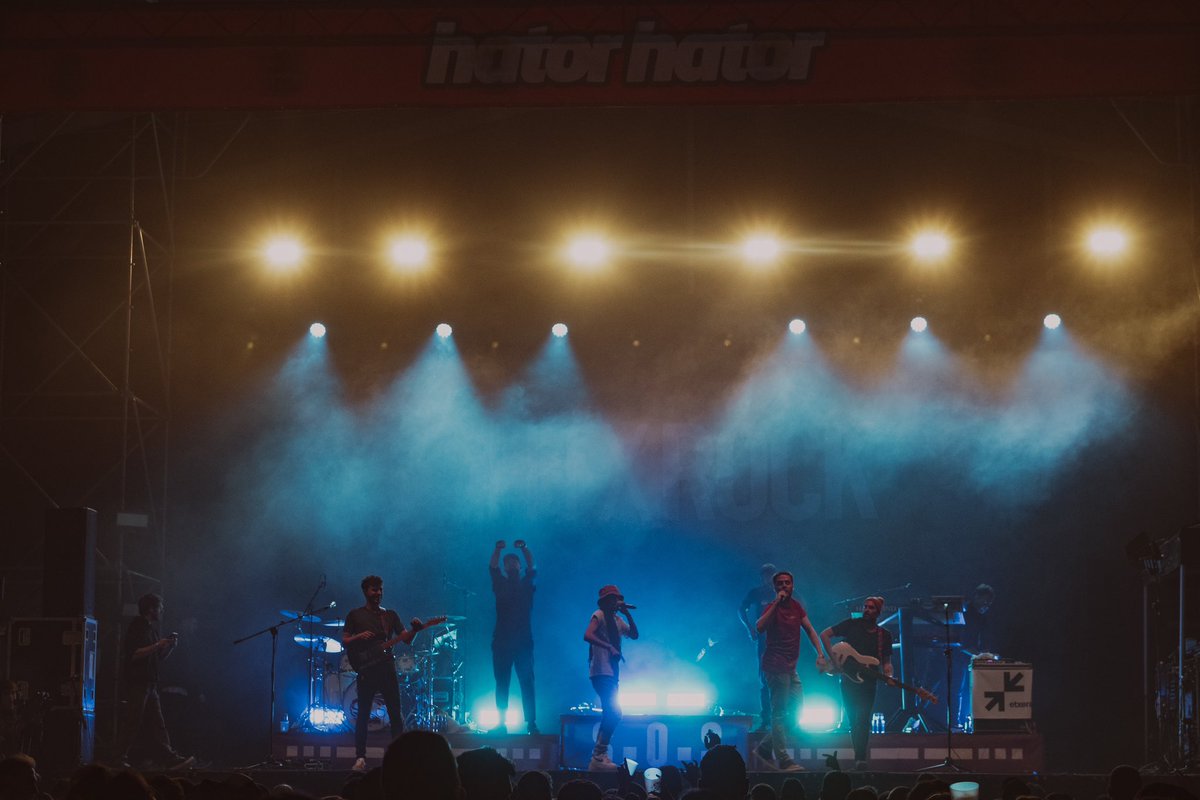 Hatortxurock's tweet photo. #HTX28 ๐ธ Argazki bilduma
๐ถ @Auxili_Band
.
.
.
#hatortxu #auzolana #elkartasuna #hatortxurock #musikajaialdia #jaialdia #denaketxera #amaieraberribat #etxera #auxili https://t.co/sIH3huNArG