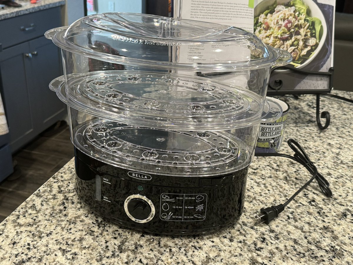 NatalieCMarkey's tweet photo. Always looking for a healthy and fast way to feed my family while I’m prioritizing #amwriting this year. Any fun recipes for this? #WriterCommunity https://t.co/BFX6b25MAw