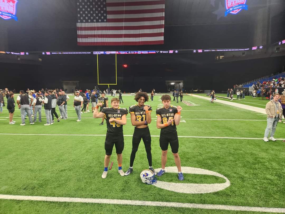 EthanBrumgard's tweet photo. For Keane Rhodes, the Honey Badger! Buffs family! #TeamKeane #Leukemia 
@Kaden30Turner  @paulmenckejr 
@ClemensBuffsFB @scbuffalostrong @SamuelClemensHS #SASAllStarGame https://t.co/62GoOj97s8