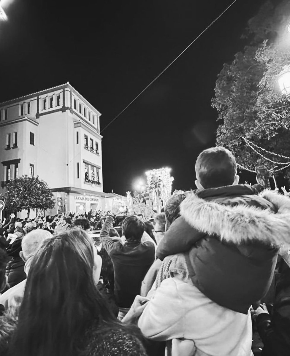 Paco99gh's tweet image. Está foto es súper bonita 💙💙

#jessingo7E