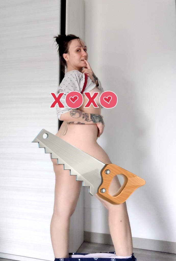 RedFoxy12 🍑💦 tweet media