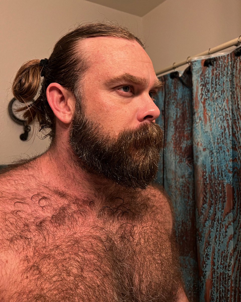 hunterharden86's tweet photo. I’ve lost my lips!
•
#hunterharden #beardenvy https://t.co/XLdyuOPKhh