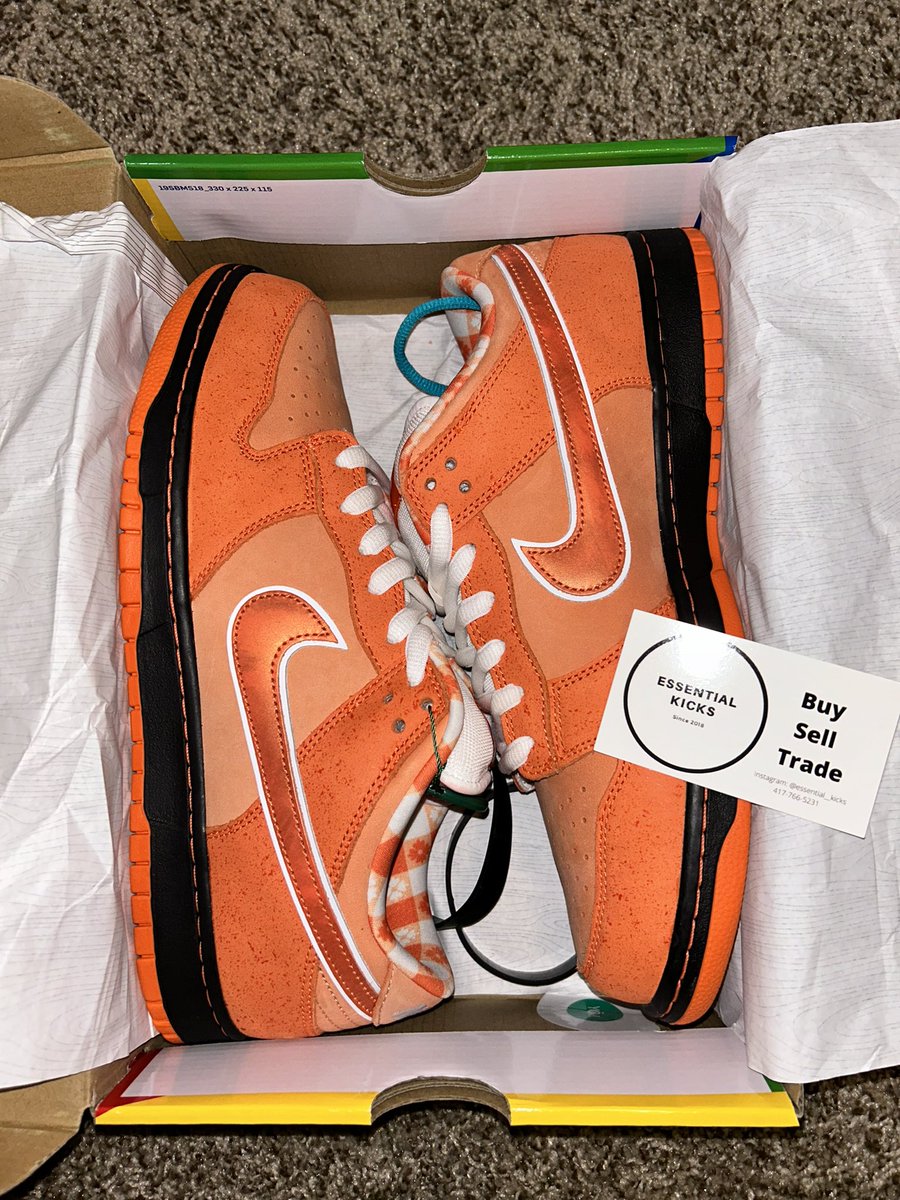_JosueRamirez's tweet photo. @SellKicksSunday Orange lobster size 12 $720 shipped 
Run the jewels size 12 $270 shipped https://t.co/No13yVkOXU