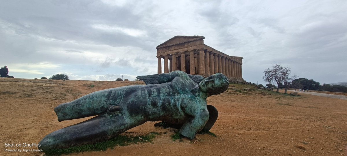 fifered's tweet photo. have to say the valley of the temples at agrigento is a pretty amazing place. https://t.co/crm361O5VU