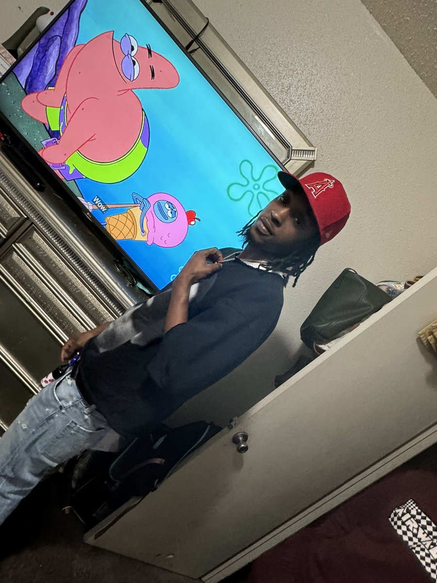 vadohl_free10's tweet photo. 🤷🏾♂️ #longliveJD https://t.co/tK2592Ey29