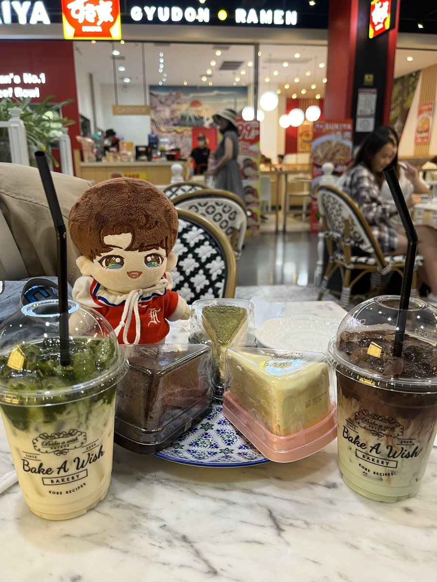 jbyaaaa007's tweet photo. Happy birthday JayB สุขสันต์วันเกิดพี่เจบี
งานจัดดีมากกกกกก กอไก่ล้านตัวววววว
#withJAYBspace https://t.co/VxxE9x8onH