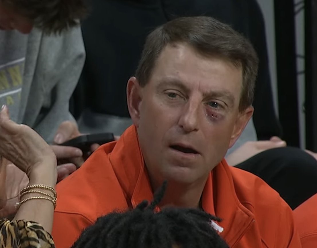 ronierichards's tweet photo. Dabo took a Jabo! https://t.co/eqCWxLKw89