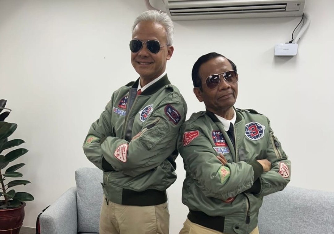 Guard31Tony's tweet image. Keren kan ???
Jaket bomber 
@ganjarpranowo @mohmahfudmd