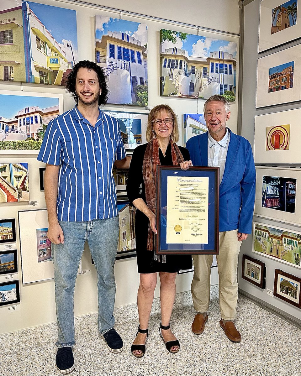 stevewright64's tweet photo. Happy to broaden my horizons as a visual artist.
Thanks to @MDPL1976 @dgc223
FYI @MiamiBeachNews @sobenews
#artdeco
#visualartist
#historicpreservation
#fineartphotography
#streetphotography
#lapequenahabana
#photography
#artexhibit
#architecture
#artdecoweekend
#southbeach https://t.co/5Tp0y9WxW4