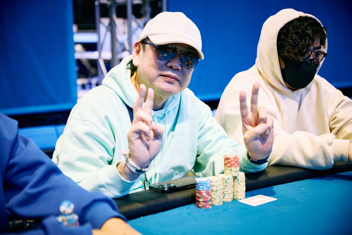 japanopenpoker's tweet photo. 【NLH GG500 / Day 1】   

現在のチップリーダーは SUU様 / 585,000点です。  

Level 12 
Blinds 3,000 / 6,000 (6,000)  Avg. 186,170 
Players 141 / 525  

#JOPT https://t.co/4L9x4RMdD4