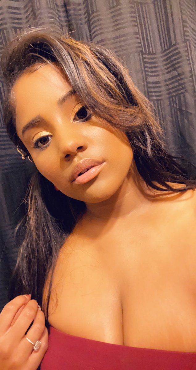 TajeeSymone's tweet photo. The logic behind calling somebody Fat and unattractive that you don’t even know is crazy work gango. I guess Twitter Math never fails with trolls, incels and people who can’t gag right. Hand your library card over because you NOT reading me baby now gone check out! https://t.co/Sfp5QN2rOj