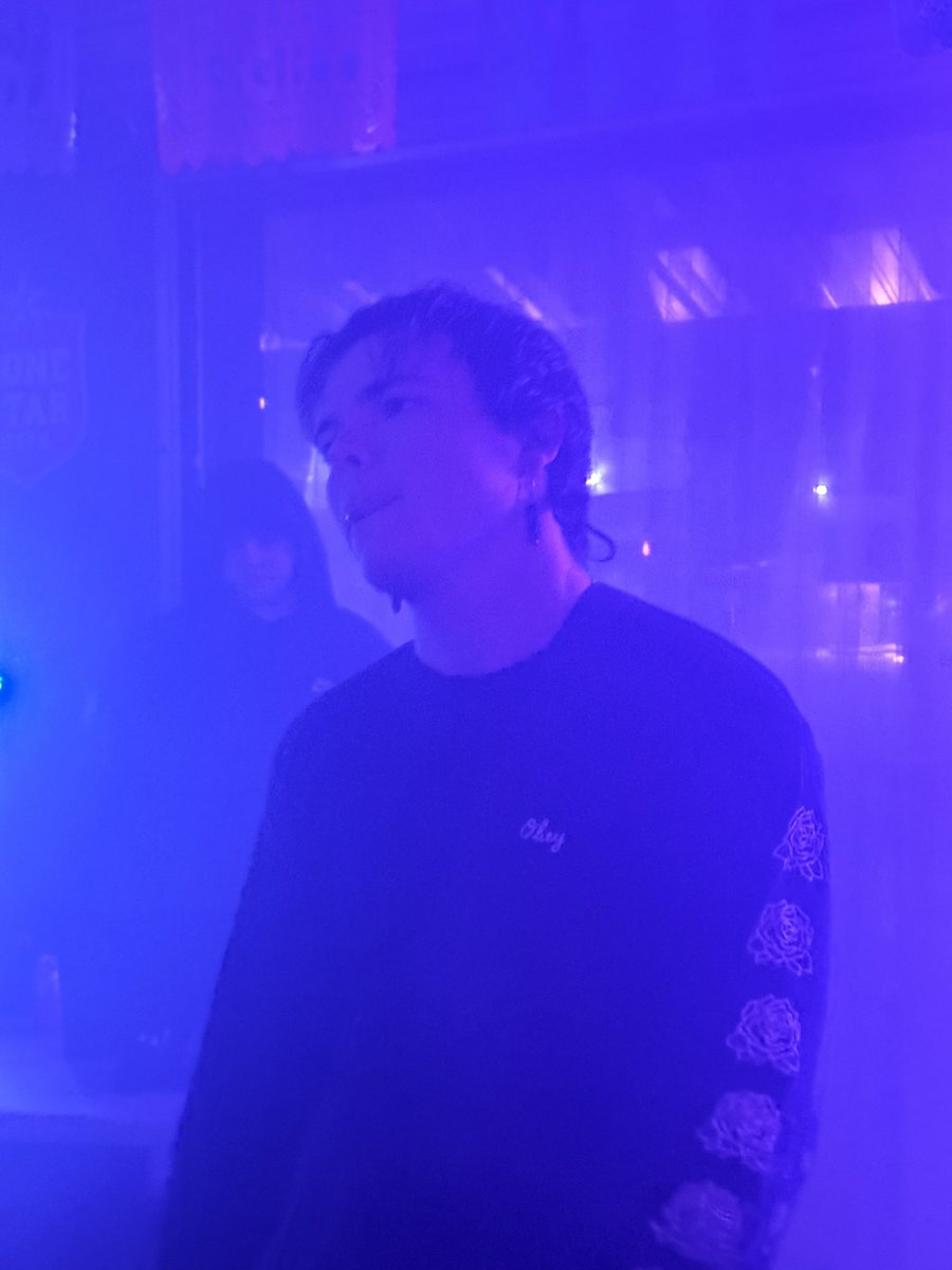 Satyrnn_'s tweet photo. Rockstar shit 💙🪐 https://t.co/IFwz8jMMer