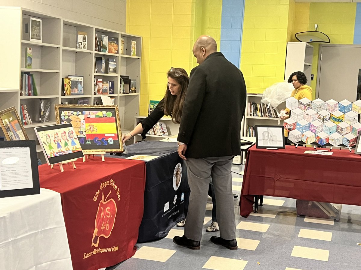 CommunityK2's tweet image. Gearing up for CSD10’s Arts Festival. 

#Behindthescenes