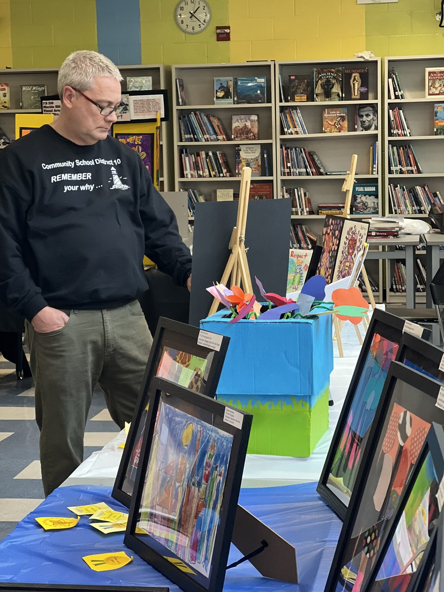 CommunityK2's tweet image. Gearing up for CSD10’s Arts Festival. 

#Behindthescenes