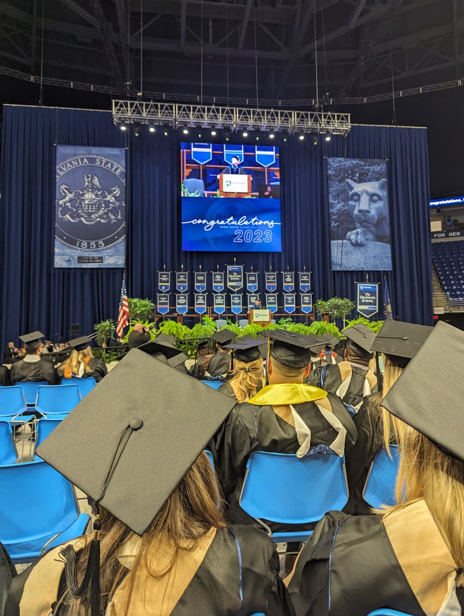 Alhamdulilah, finished 2023 on a good note. Finally graduated with my master's degree from Penn State's @SmealCollege. Grateful to Allah for the incredible journey, support from family and friends, and the knowledge gained along the way. Here's to the future! #PSUgrad