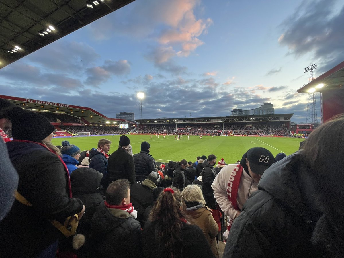 JBoeijkens's tweet photo. Dag twee van het FA cup weekend, de City Ground van Nottingham Forest. Blackpool uit de league one dwingt knap een replay af. https://t.co/fsgTMFnpBR