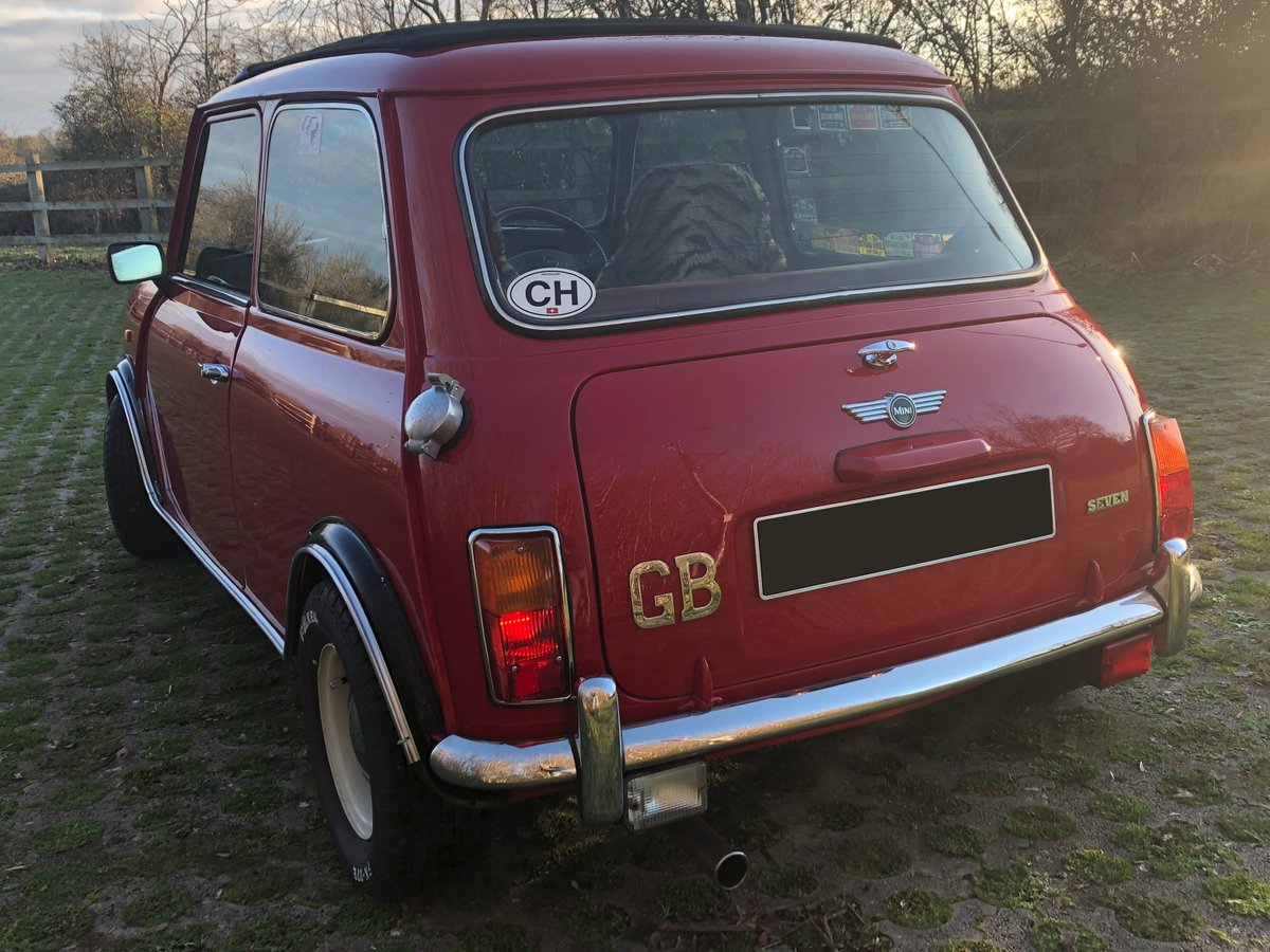 miniphernalia's tweet photo. Gave our #MiniSeven a scrape out and about this afternoon trying to avoid as much of the #RiverThames flooding as possible. A quick shake down and a wipe with a dry cloth, she is now in Winter hybernation for a few months. Sleep tight my love - https://t.co/drsQ64lW1l https://t.co/gAxqrbqk0x