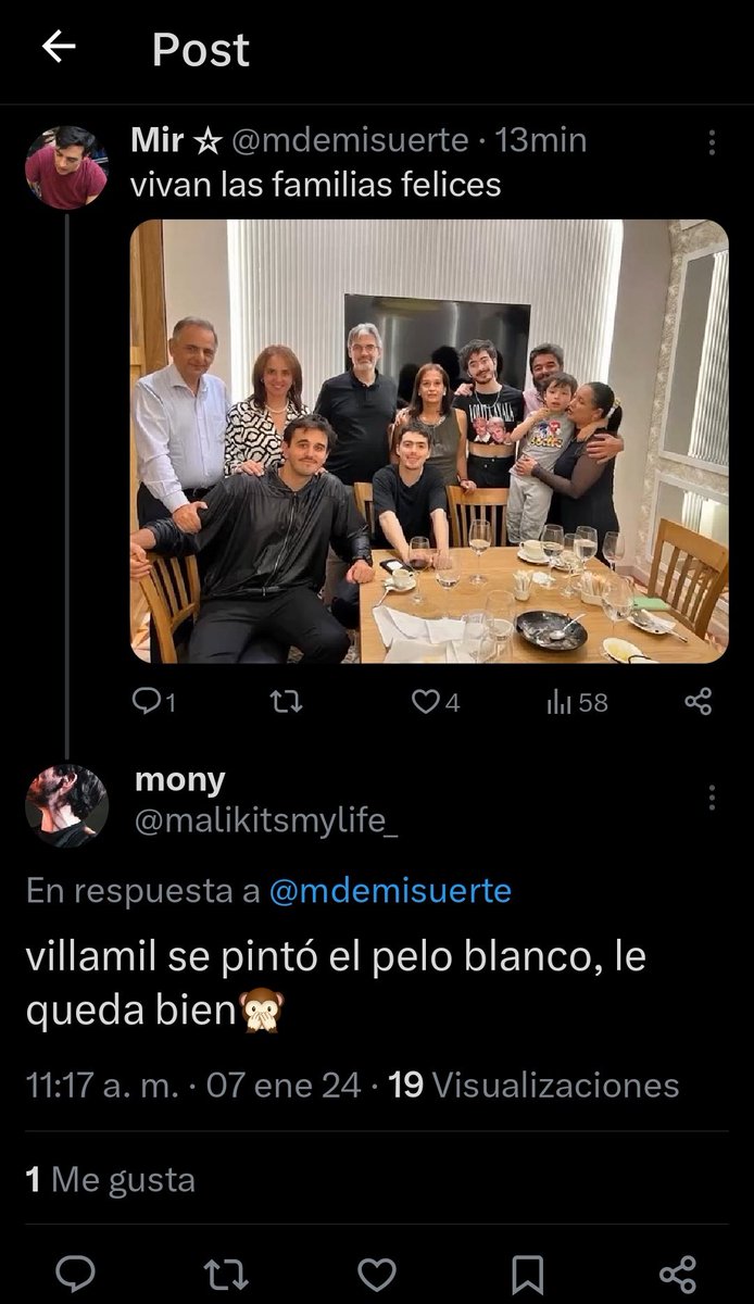 MMoratistas's tweet photo. El papá de Villamil se fotocopió nomas https://t.co/Pupgf2WxtQ