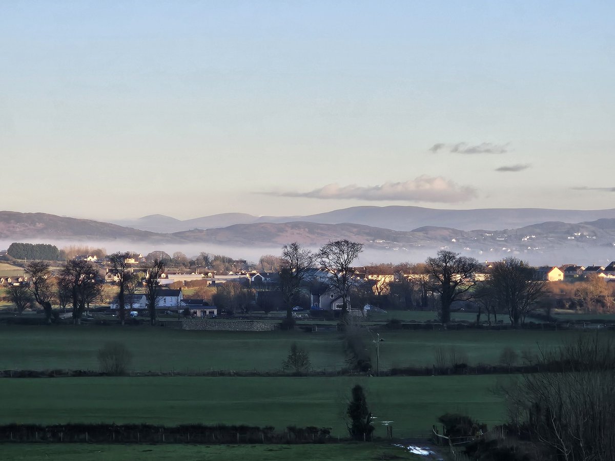 That pre-match Newry fog from the foot of slieve Gullion. #GAA #RingOfGullion