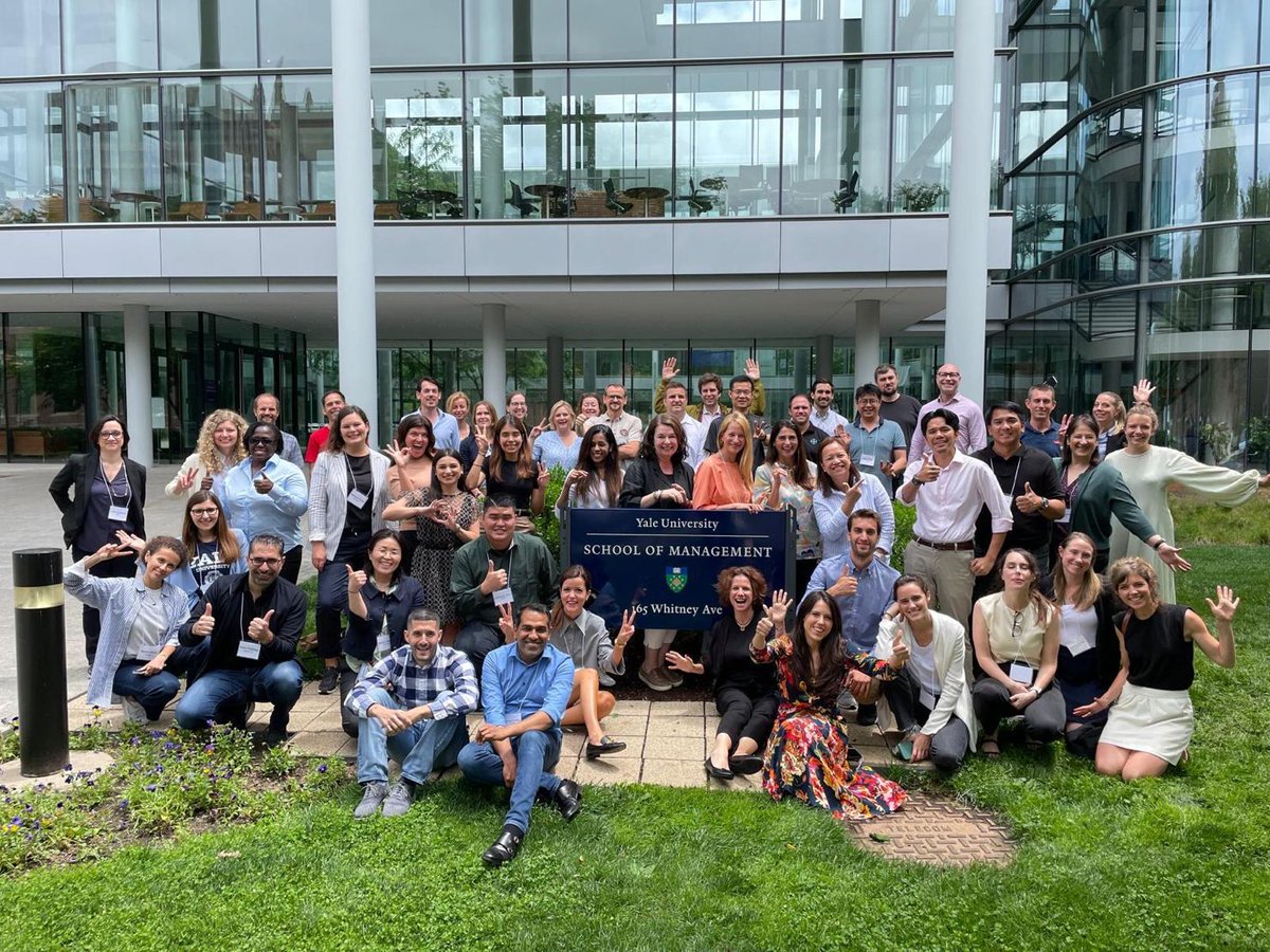 ElopezP_'s tweet photo. One of the highlights of the past year was participating in the @WBCSD 's Leadership Program. 
Embracing sustainability goes beyond merely minimizing harm, it's about overcoming resistance to change and transforming🌍 https://t.co/1LySlWiSXn