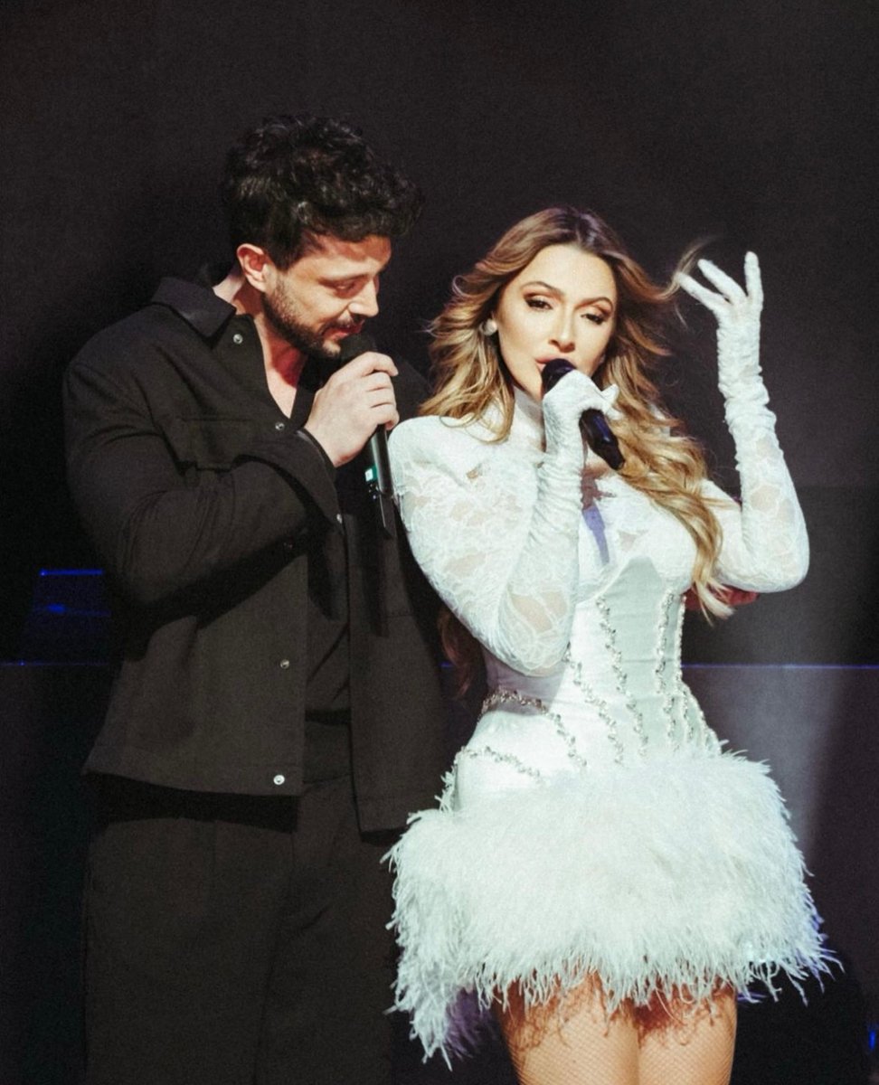 Bayılmışım güzelliğinizdennn❤️‍🔥 
#muratboz #hadise