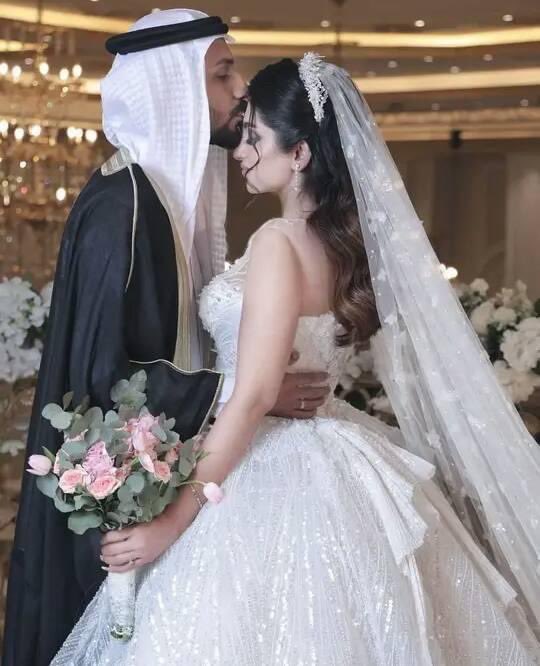 الزواج المختلط الصحيح  مسيار هو اللي فيه موافقة أهل الزوجة.  مأذون شاهدين مهر عروسة غير كذا باطل وقد يكون حرام اذا لم يضمن حقوق الزوجه كالمهر مصروفها شهري ✍🏻👍🏻