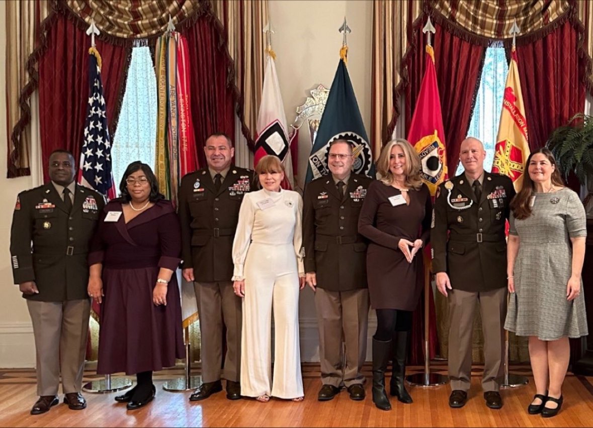 ASC_CG's tweet photo. New Year, New Beginnings! Let’s toast to fresh starts and exciting adventures ahead. Yesterday, we hosted our @Arsenal_Island and Quad Cities Community New Year Reception in historic Quarters 1 on the Arsenal. Wishing you all a year filled with joy and endless possibilities! https://t.co/M5kTMsu5jW