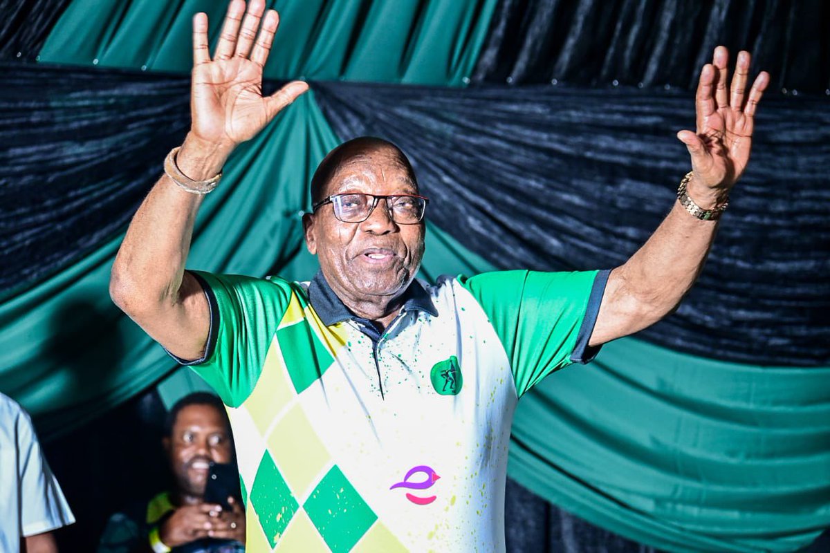 DZumaSambudla's tweet photo. President Zuma Is An ANC Member In Good Standing But Is Voting For MK Party!

This Reminds Me Of When Paul Mashatile, Also An ANC Member In Good Standing Also Endorsed “SaveSA”…

#VoteMK2024 https://t.co/YUyuW5R5QZ