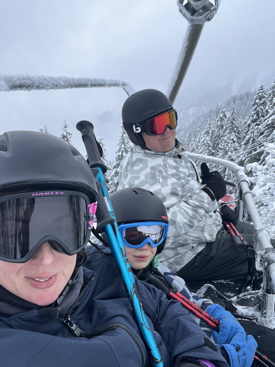 ailybatch's tweet photo. Brilliant week skiing in France. T had a ball and made so much progress over the course of the week. Our wee dare devil!! @CorpusChristi_K https://t.co/6eNZDYteeX