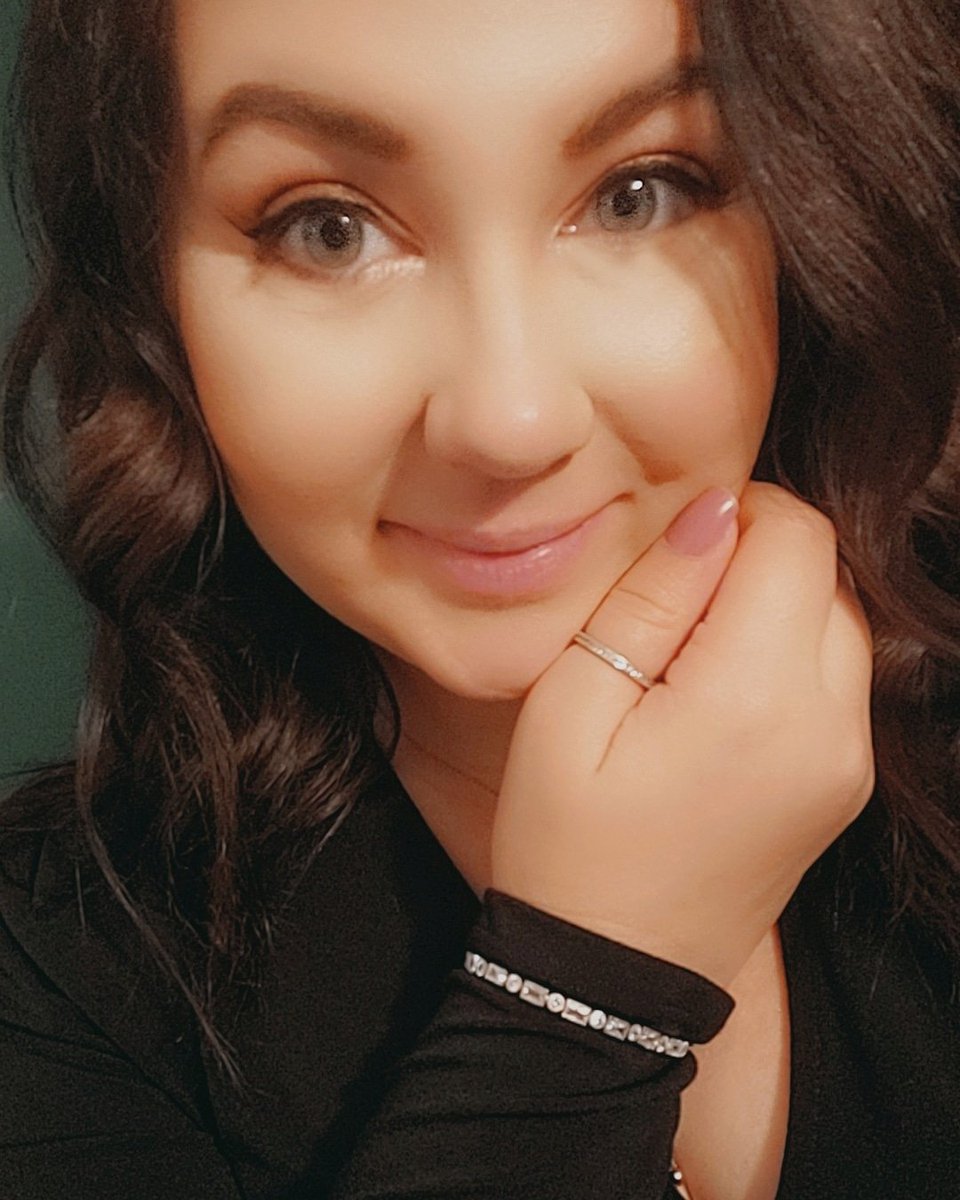 xonoellexo's tweet photo. I hope there are days when your coffee tastes like magic, your playlists makes you dance, strangers make you smile and the night sky touches your soul. I hope you fall in love with being alive ♡ https://t.co/UWjTWCloov