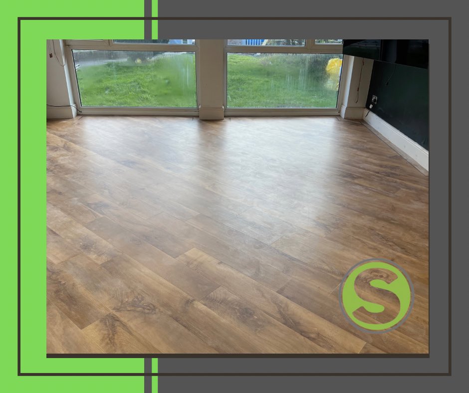 s_v_flooring's tweet photo. Last week we uncovered a subfloor in a bad condition!
Using @FBallUK repair and latex products along with @KarndeanComm we managed to transform this large lounge. #vinyl #flooring #Brighton #sussex ##polyflor #polysafe #tarkett #sussexflooring #altro #commercialflooring https://t.co/urX8KuDzXw