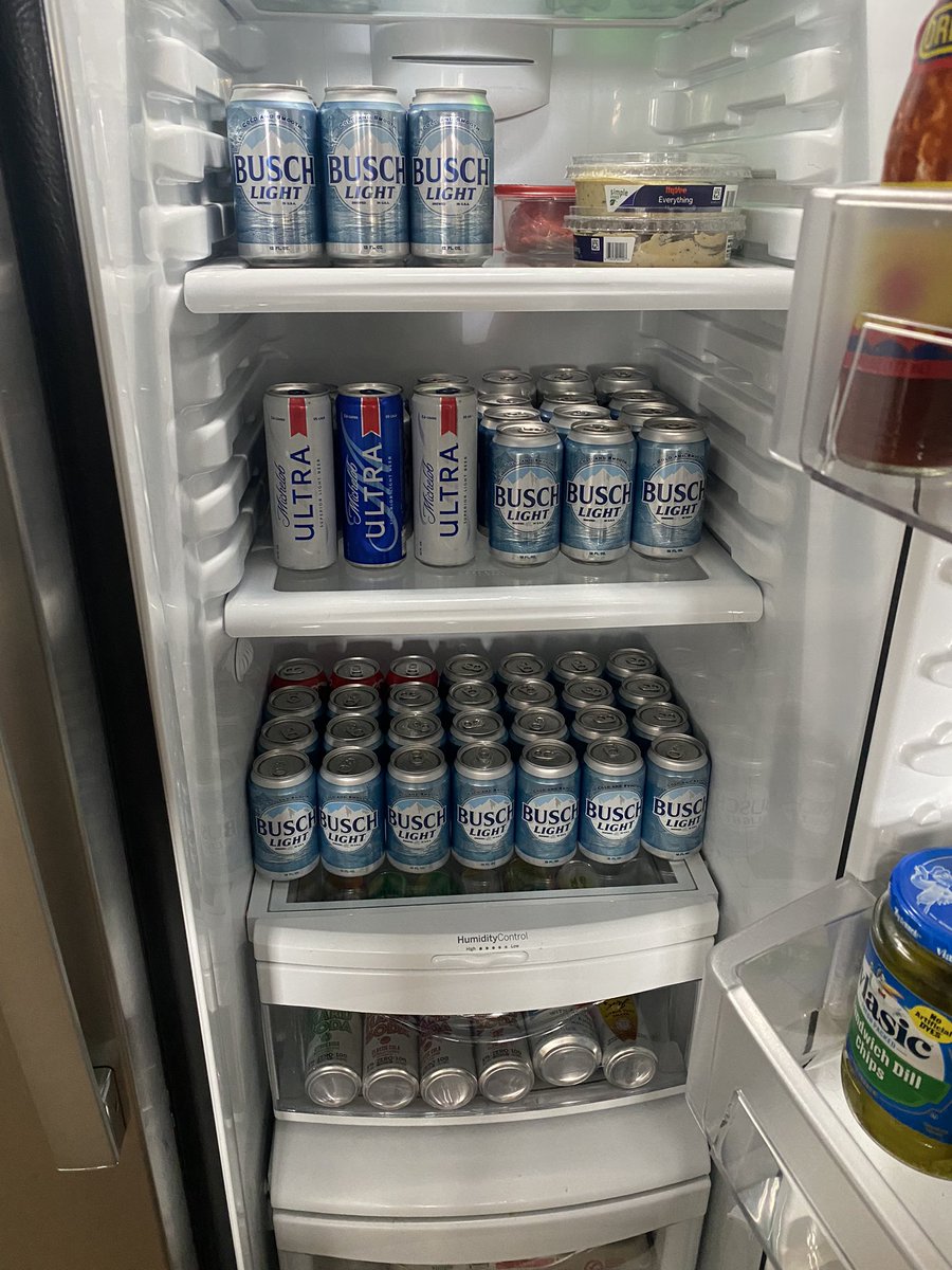 lindquist_cody's tweet photo. Packer game sponsored by @BuschBeer https://t.co/q8ohgPU83x