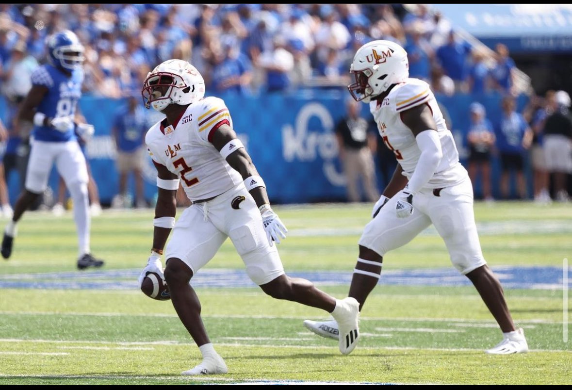 jztauanuu's tweet photo. After a great conversation with @Coach_Cam71 I’m blessed and truly honored to receive an offer from The University of Louisiana-Monroe! 
#AG2G

@TimKaub27 
@FBWarriorsECC 
@Lissa_LovesYou https://t.co/DfVvbupYyW