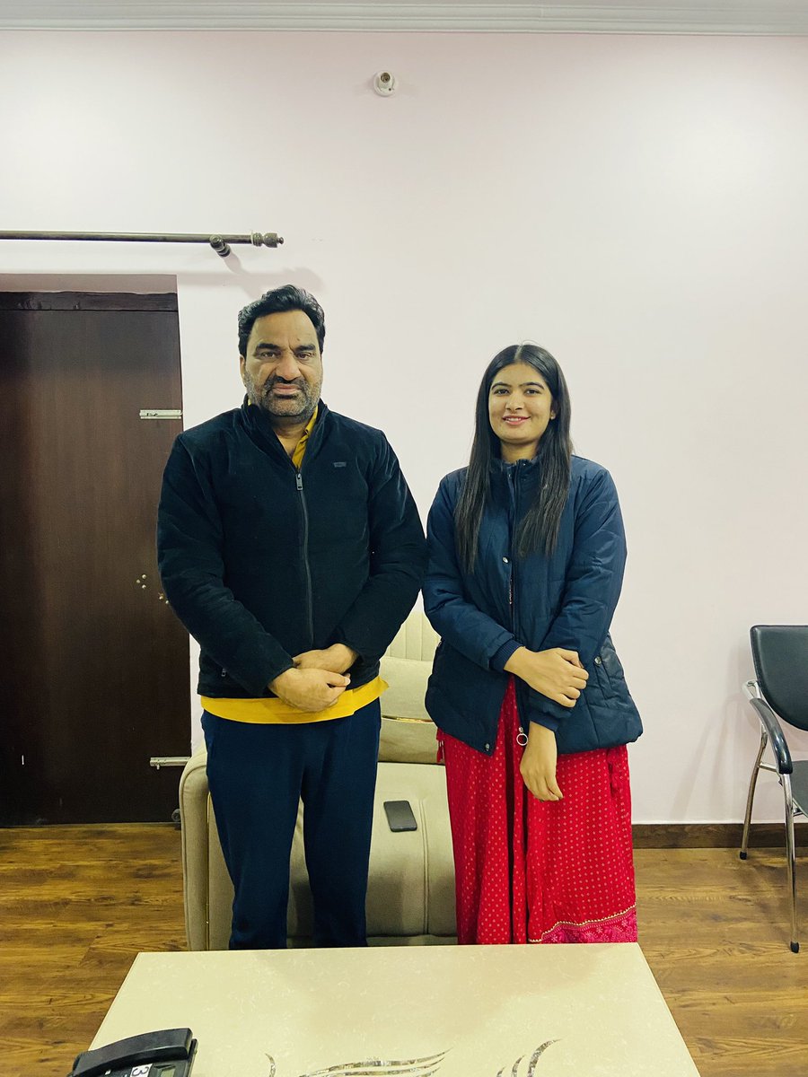 चर्चाये आम हो या ख़ास होती रहनी चाहिए 🥰
Boss <a href="/hanumanbeniwal/">HANUMAN BENIWAL</a>