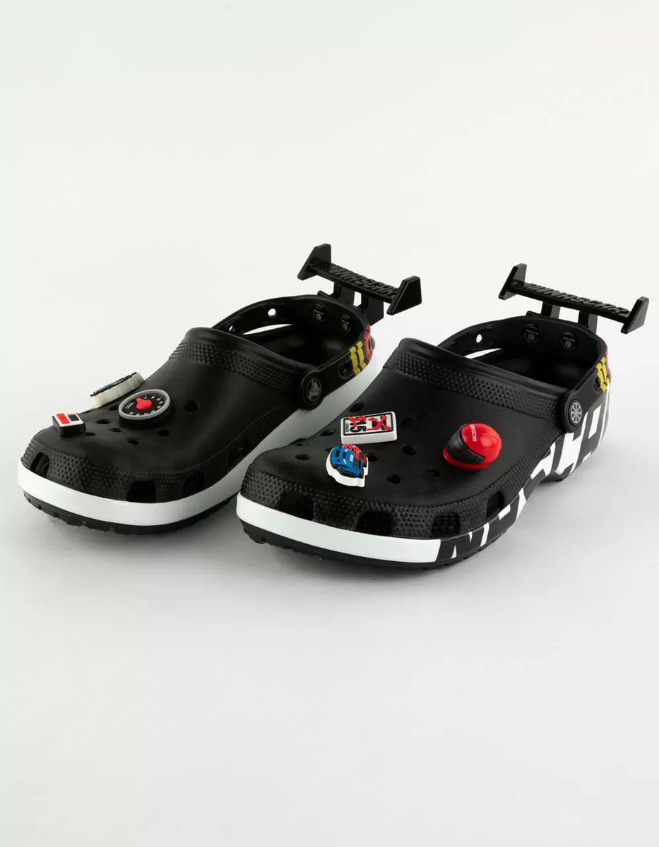 SOLELINKS's tweet photo. Ad: Dropped via Tillys
NASCAR x Crocs Classic Clogs
=> https://t.co/Gl552uyncH

h/t @Tylersneaks https://t.co/81Gc6taZZr