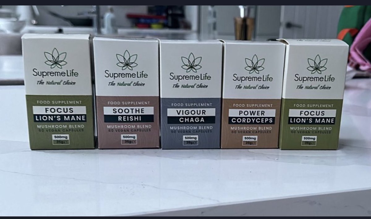 afowler06's tweet photo. RETWEET THIS FOR ME PLEASE PEOPLE 🙏🏻 TODAY we giving away FREE @supreme_cbd Mushrooms 🍄 all you have to do is RETWEET AND COMMENT why you need them ⬇️ and FOLLOW @supreme_cbd remember you can save 40% at https://t.co/8Dqe7kaQEc on EVERYTHING with code Fowler40 at checkout 🤩 https://t.co/PW28tDtgtt