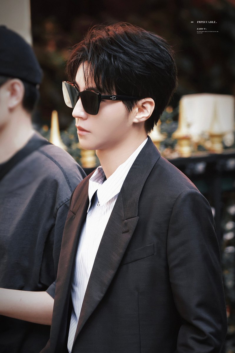 UniqueKarry's tweet photo. waiting...
#王俊凯 #王俊凱  #karry #karrywang #wjk #wangjunkai  #왕준카이 #왕준캐 #ワンジュンカイ #わんじゅんかい #왕준개  #VươngTuấnKhải #dior  #parisfashionweek https://t.co/3OwJEu9c3M