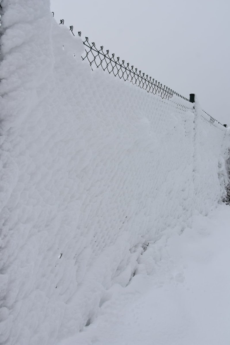 ElTiempoNavarra's tweet photo. Imágenes muy invernales y bonitas a primera hora de esta tarde desde #LeónDormido #Lapoblación #Meano #TierraEstella #Navarra 1050 m https://t.co/5qBxtSgpNM