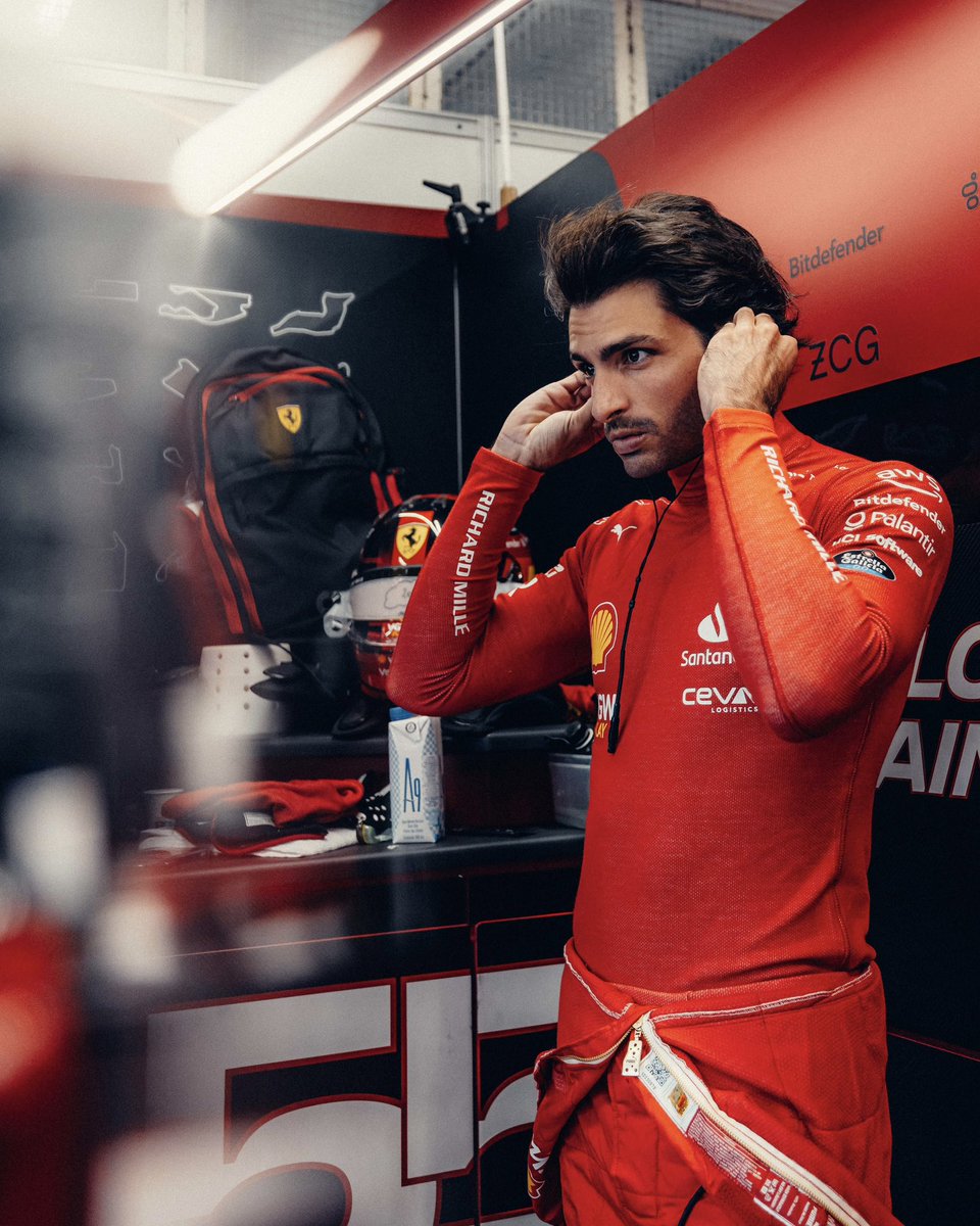 Carlossainz55's tweet photo. Guess the number of days left until the 1st race of the year 👀 https://t.co/ODuxADWGBk