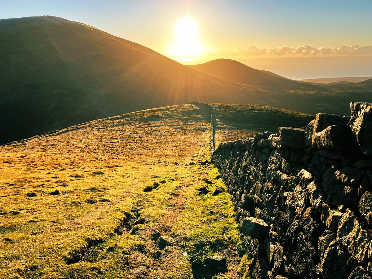 No regrets… #EarlyStart #MountainRunning @SlieveCommedagh #MourneMountains