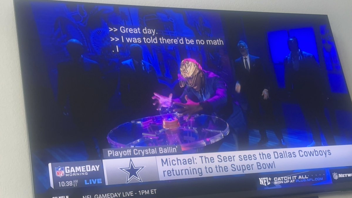 LetishaW's tweet photo. I see it too!! @michaelirvin88 @NFLGameDay @nflnetwork https://t.co/prcG7VjnDT