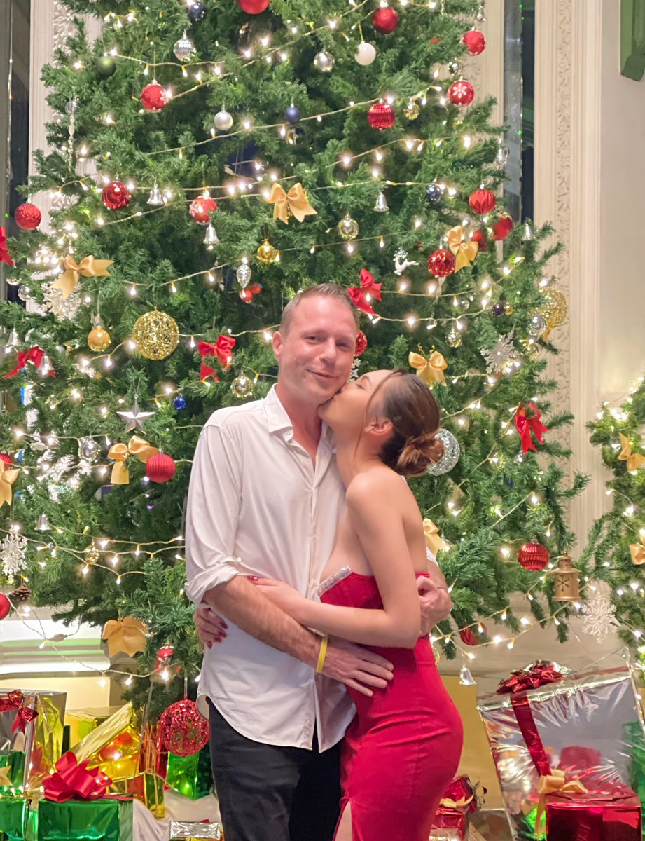 morakottha's tweet photo. The best person I met in 2023 is You my darling 👱🏻‍♂️… Thank you everything that makes we met. Can’t wait for ours new journey in 2024 and ever. 🇹🇭💞🇩🇰🥰
#HappyNewYear2024 #couplesgoals https://t.co/3KJiOvwm1x