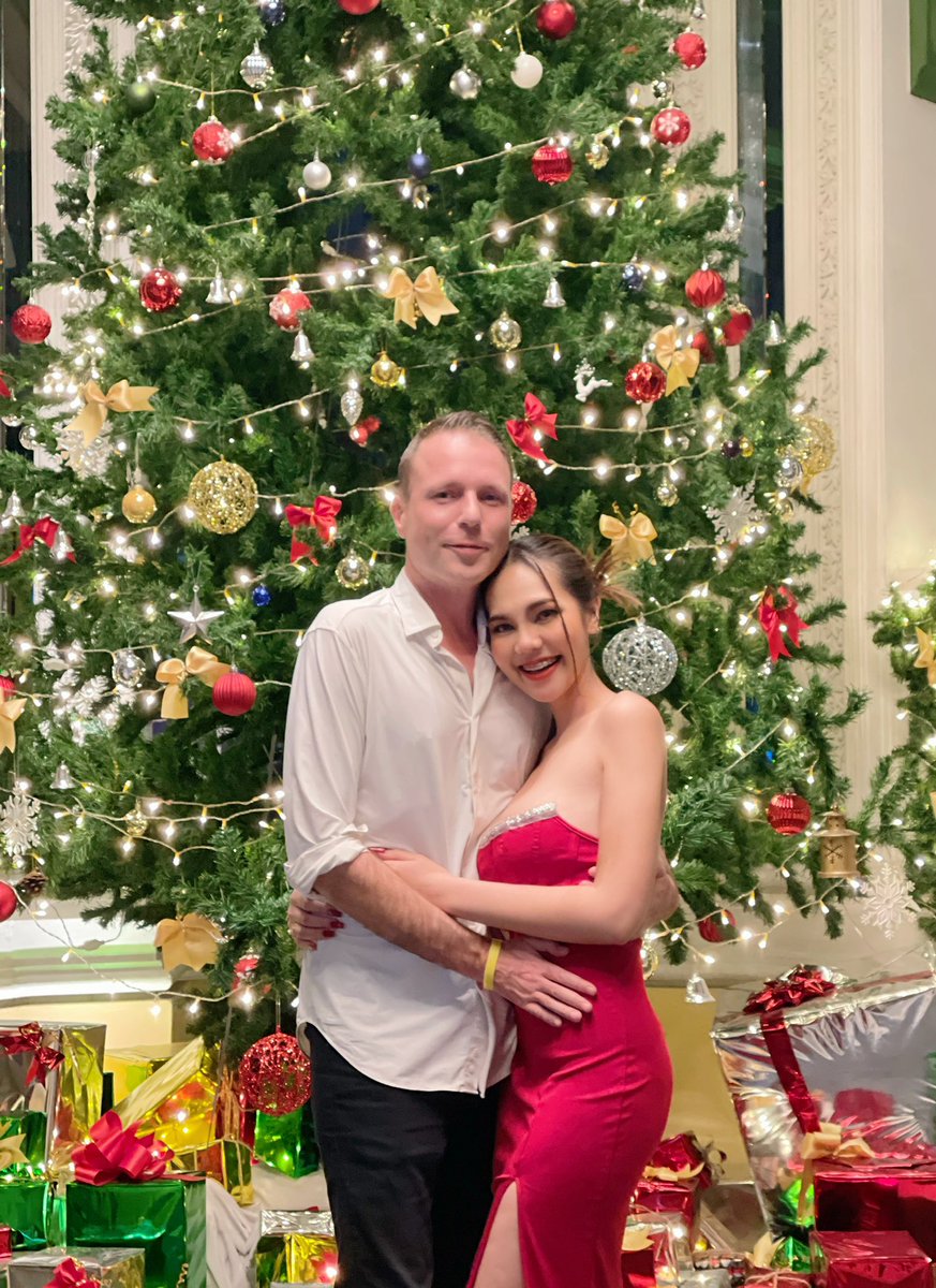 morakottha's tweet photo. The best person I met in 2023 is You my darling 👱🏻‍♂️… Thank you everything that makes we met. Can’t wait for ours new journey in 2024 and ever. 🇹🇭💞🇩🇰🥰
#HappyNewYear2024 #couplesgoals https://t.co/3KJiOvwm1x