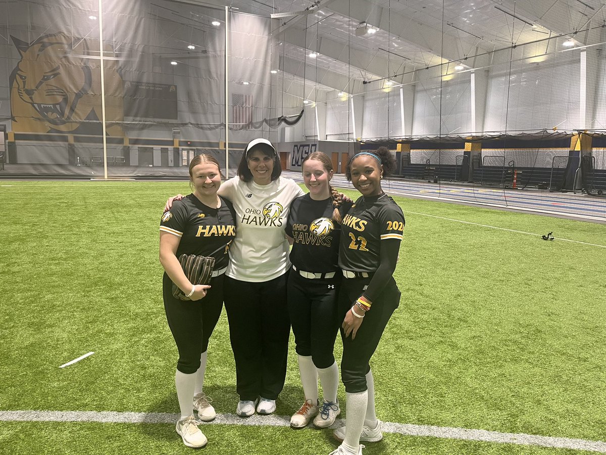 Thank you @Ohiohawks and <a href="/CoachTonyMedina/">Medina Softball Clinics</a> for hosting great softball clinic!!  

<a href="/ohiohawkskuhn/">Ohio Hawks Kuhn 18u</a>