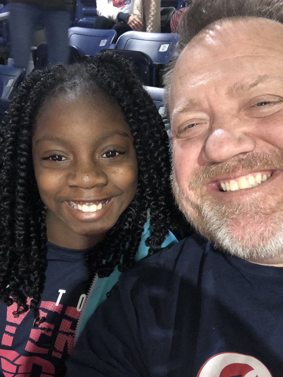 daddylox58's tweet photo. Let’s Go Flyers!  #dayton6th https://t.co/AaUtND7wHv
