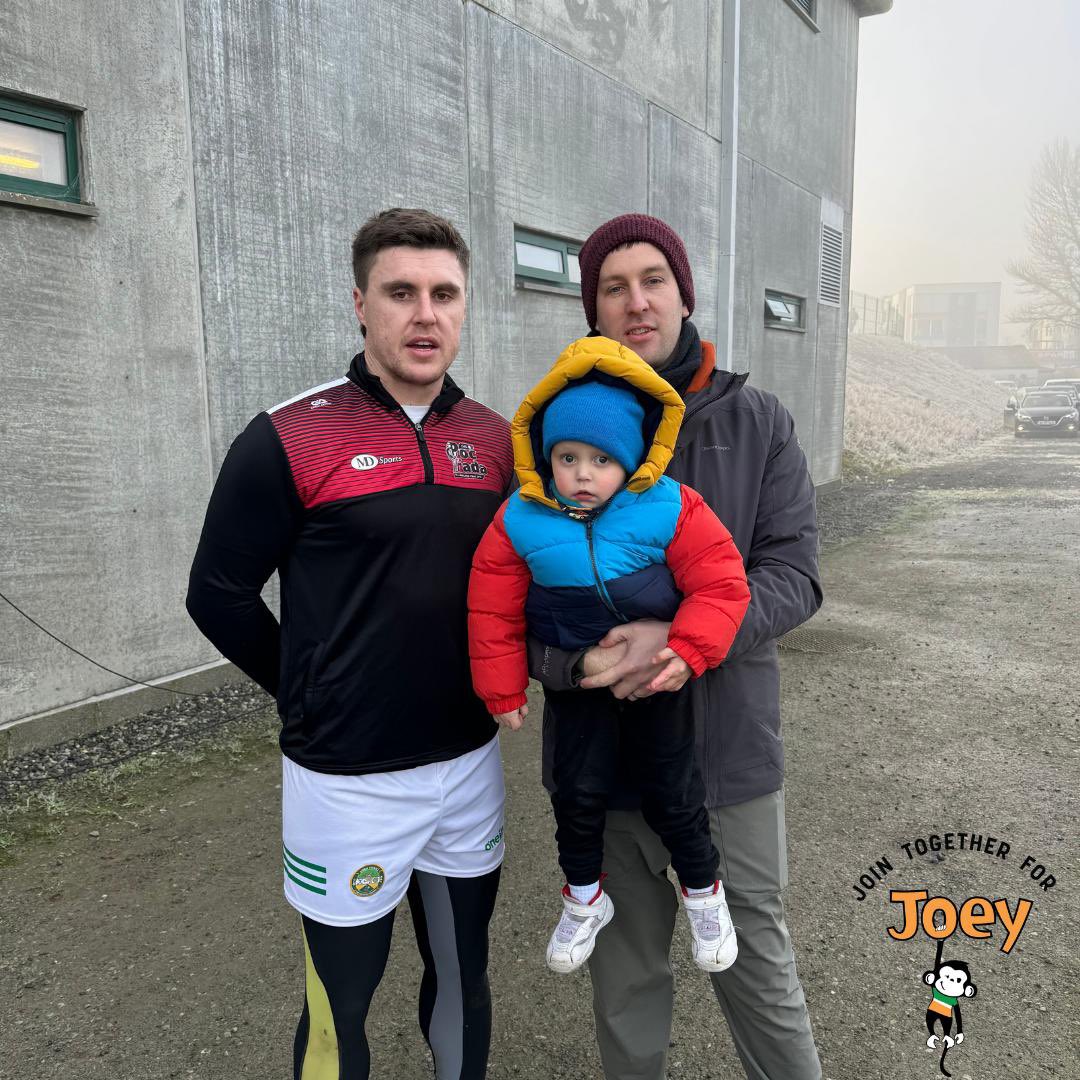 JoeyTogether's tweet photo. Huge thanks to the Offaly Senior Hurlers who met Joey this afternoon ahead of their game against Galway at Glenisk O’Connor Park and for their very generous donation to the fundraiser also. 

It was very much appreciated and everyone was very welcoming to Joey, Molly and Mammy & Daddy. 

*Link is in Bio

#JoinTogetherForJoey
