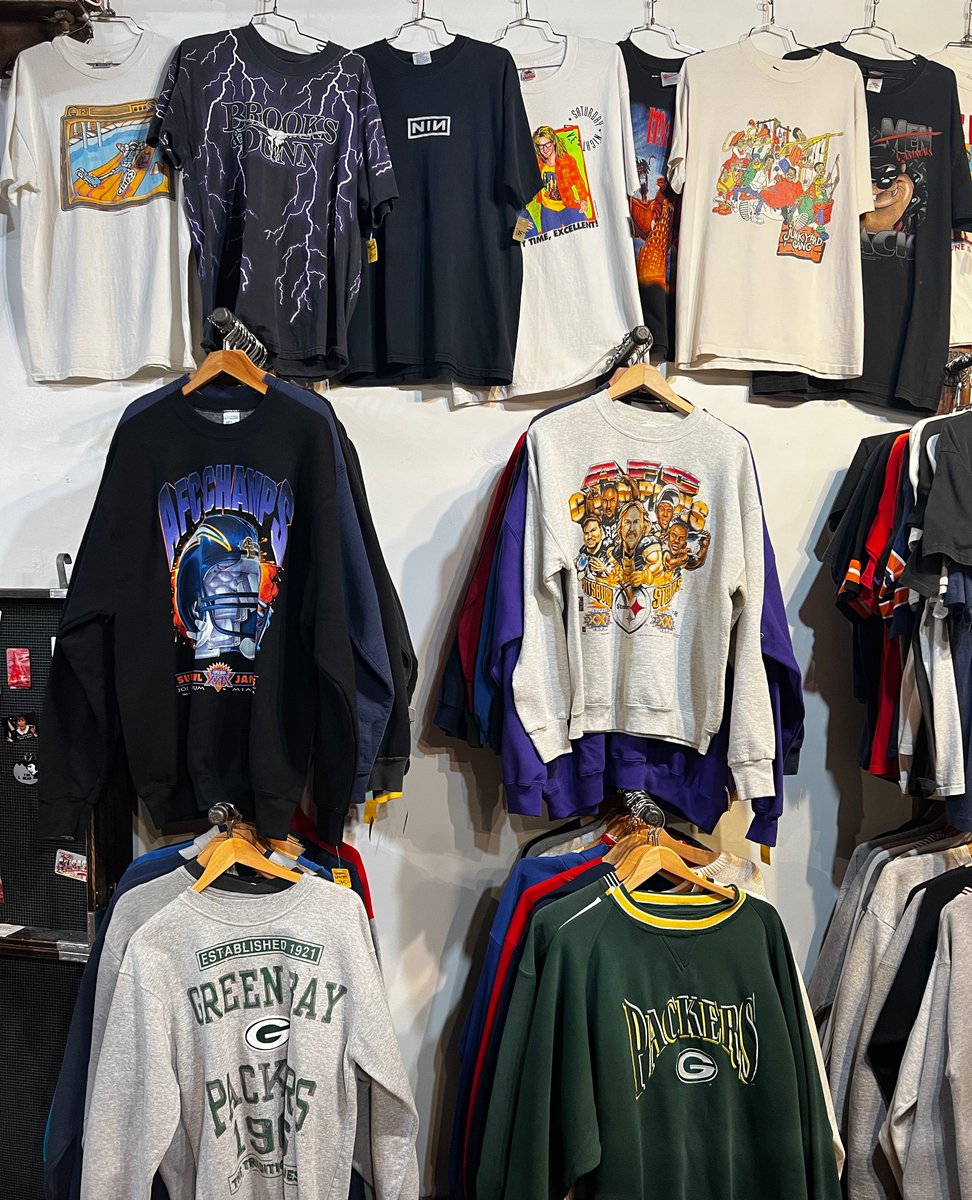 Thrifting is not just a hobby, it's a lifestyle 🕰️✨ 

If you're looking for unique clothing pieces, Replay Vintage inside the Claremont Packing House is the place for you 💫

#thrift #thrifting #thriftfinds #vintageclothing #vintagefinds #hiddengems #claremontcalifornia