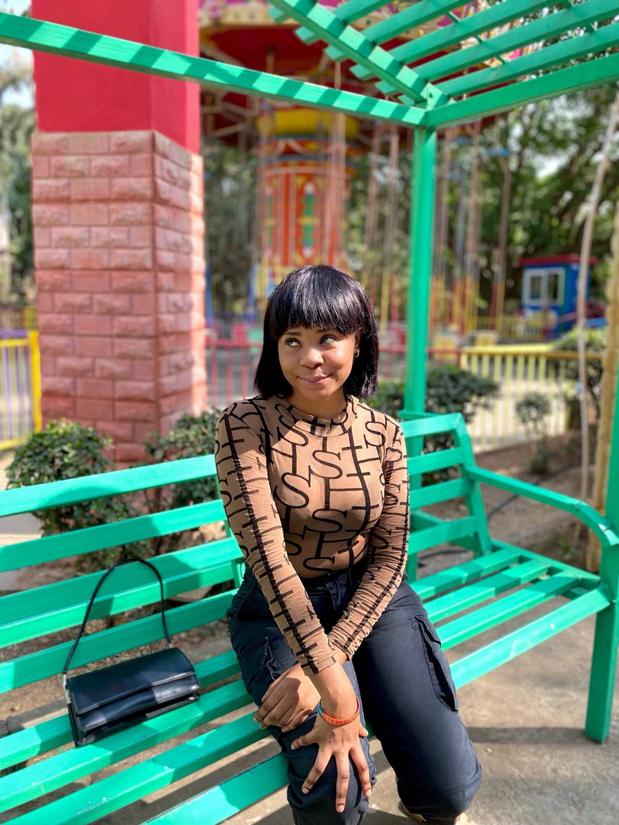 Obiechefu_Mary's tweet photo. Free Spirited🤗
Played like a child today 💃🏻
Cheers to more happiness 

#Debbie #mummyzee #magicland https://t.co/ChvUS3hQa3
