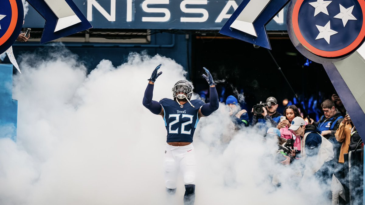 Titans's tweet photo. 👑 https://t.co/Q3h58tXlwX